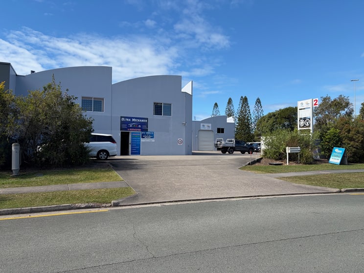 Click to view all images 5/2 Premier Circuit Warana QLD 4575 - Image 3