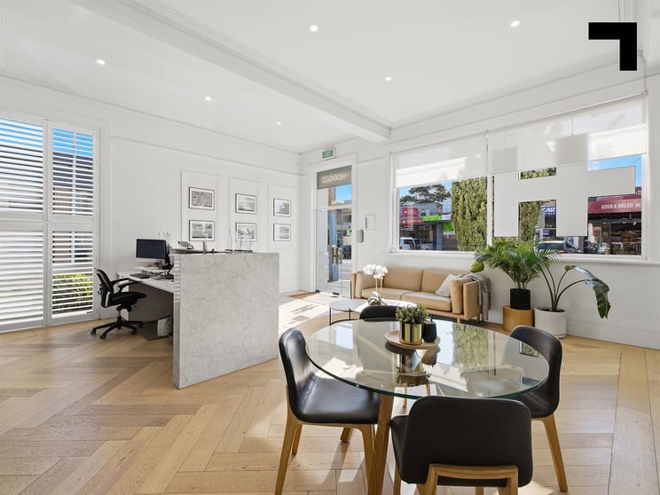 Click to view all images 44 Florence Street Mentone VIC 3194 - Image 2