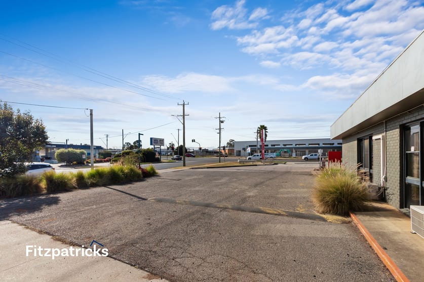 Click to view all images Part/24 Lake Albert Road Wagga Wagga NSW 2650 - Image 3