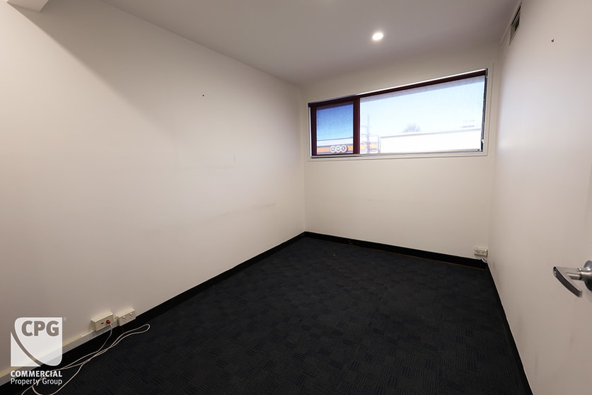 Click to view all images 3/6 Faraday Road Padstow NSW 2211 - Image 2