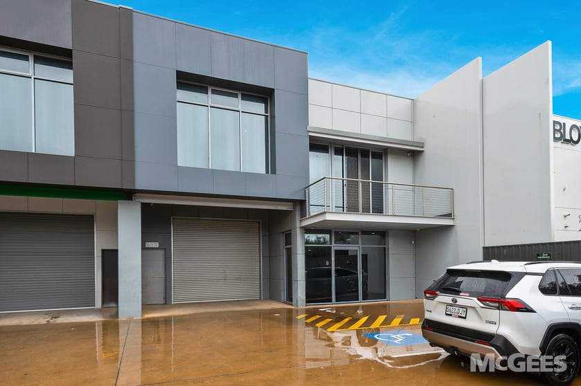 Click to view all images Unit 1/2A Myer Court Beverley SA 5009 - Image 2