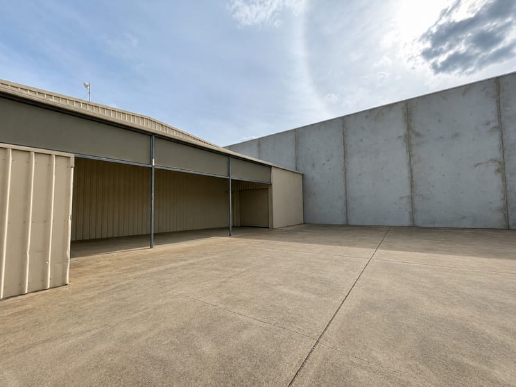 Click to view all images 34-36 Kesters Road Para Hills West SA 5096 - Image 3