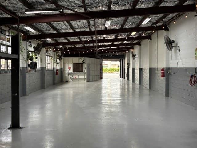 Click to view all images 108 Spence Street Parramatta Park QLD 4870 - Image 3