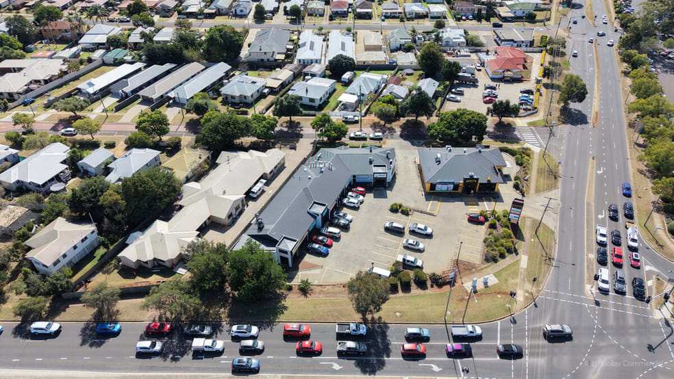 Click to view all images 4/131 Anzac Avenue Toowoomba City QLD 4350 - Image 2