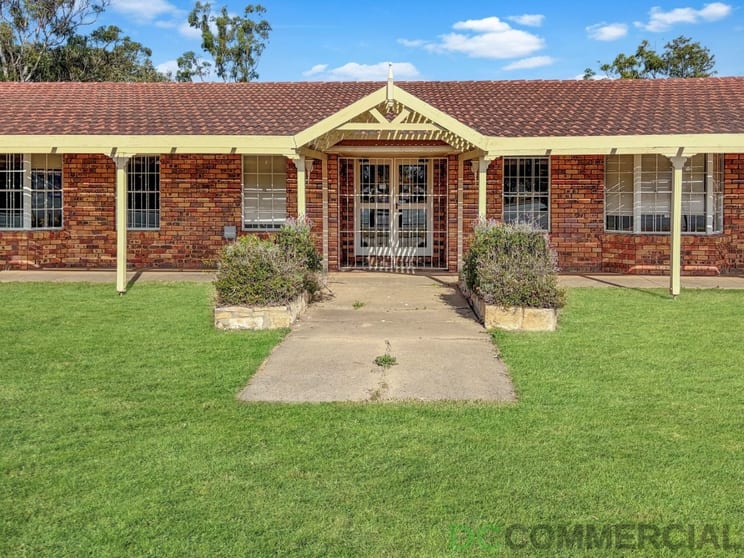Click to view all images 2 Stewart Street Withcott QLD 4352 - Image 5