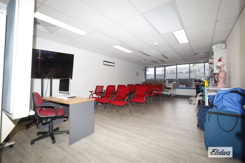 Click to view all images 10-11/14 Edgeworth David Avenue Hornsby NSW 2077 - Image 3