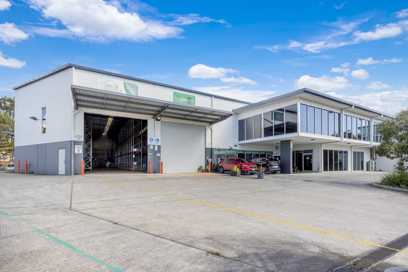 Click to view all images 7 Flinders Parade North Lakes QLD 4509 - Image 3