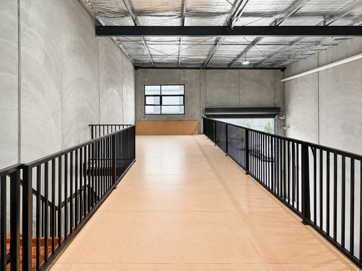 Click to view all images 27 Star Circuit Derrimut VIC 3026 - Image 3