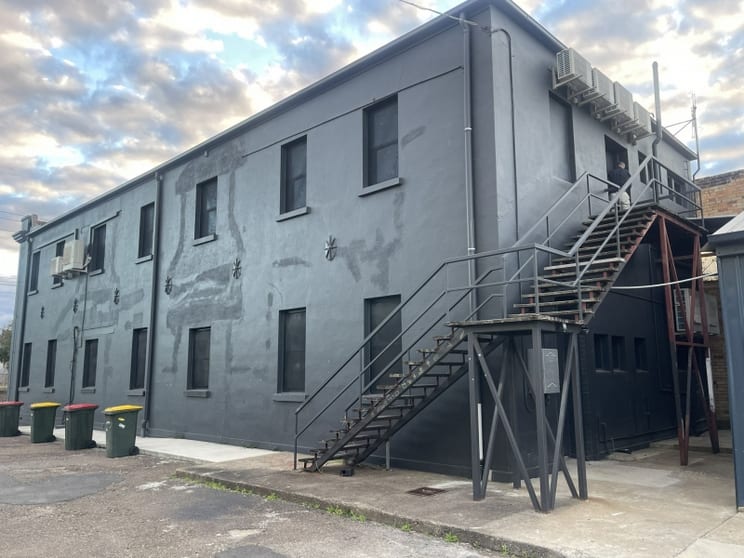 Click to view all images 1/255 Kent Street Maryborough QLD 4650 - Image 2