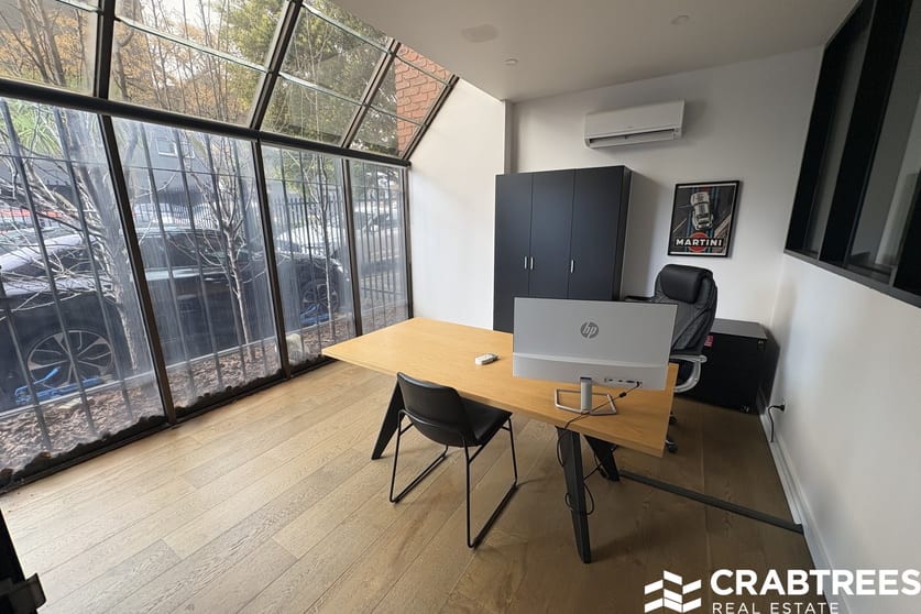 Click to view all images 24 Clifford Street Huntingdale VIC 3166 - Image 2