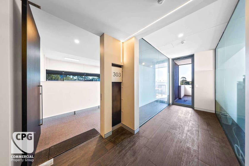 Click to view all images C-303/16 Wurook Circuit Caringbah NSW 2229 - Image 2