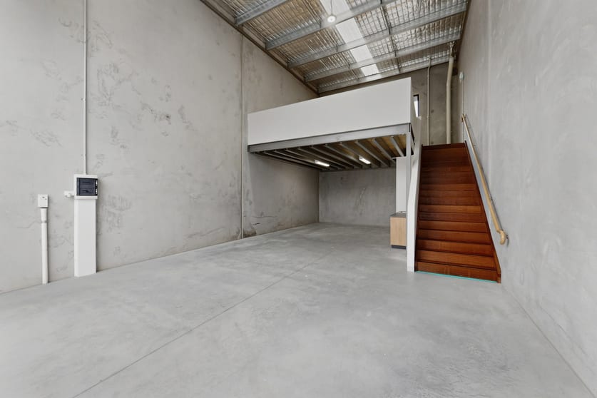 Click to view all images 3/198-200 Douglas Street Oxley QLD 4075 - Image 2