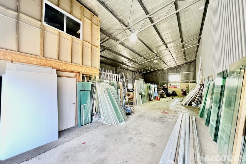 1/9 Commerce Street Wauchope NSW 2446 - Image 3