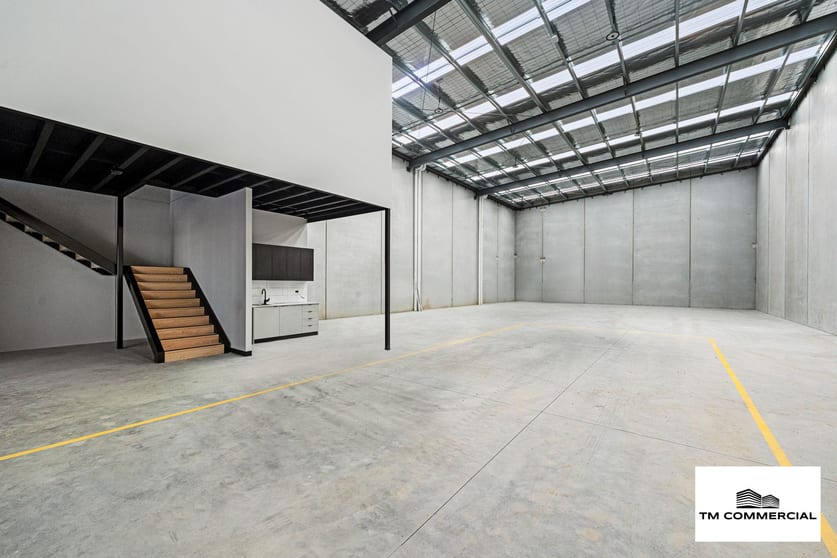 Click to view all images 4E Exchange Drive Pakenham VIC 3810 - Image 3
