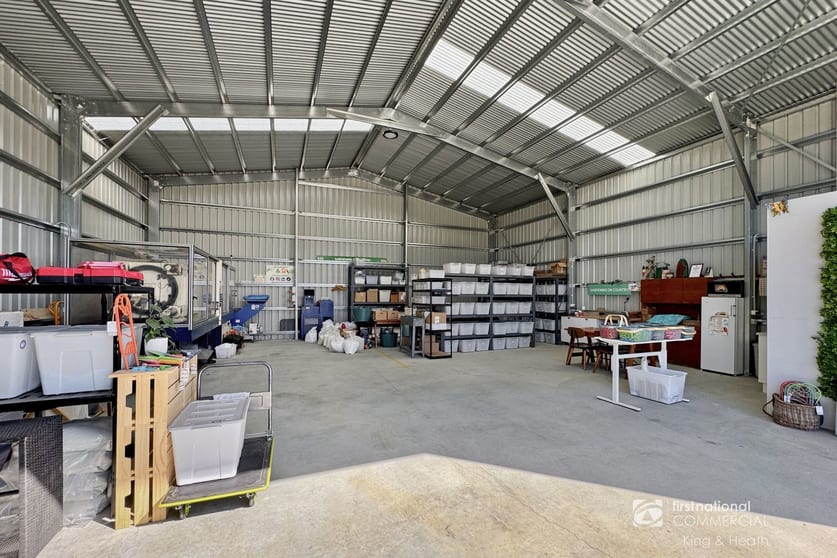 Click to view all images 12B Jackson Crescent Bairnsdale VIC 3875 - Image 3