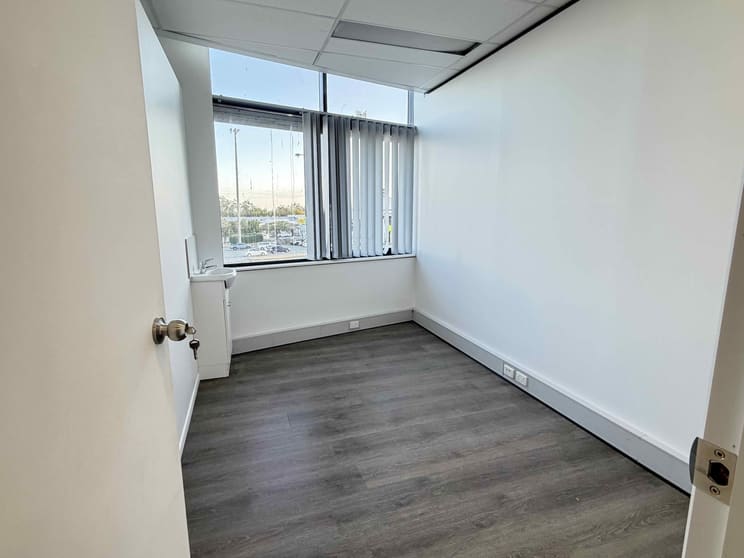 Click to view all images Suite 49 223 Calam Road Sunnybank Hills QLD 4109 - Image 3