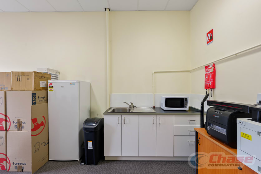 Click to view all images 5A/42-48 Bourke Street Waterford West QLD 4133 - Image 4