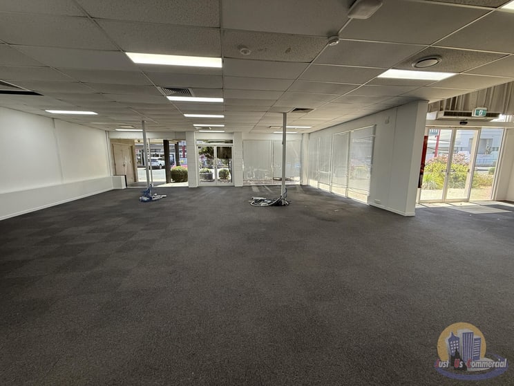 Click to view all images 4/12 Heidke Street Bundaberg West QLD 4670 - Image 1