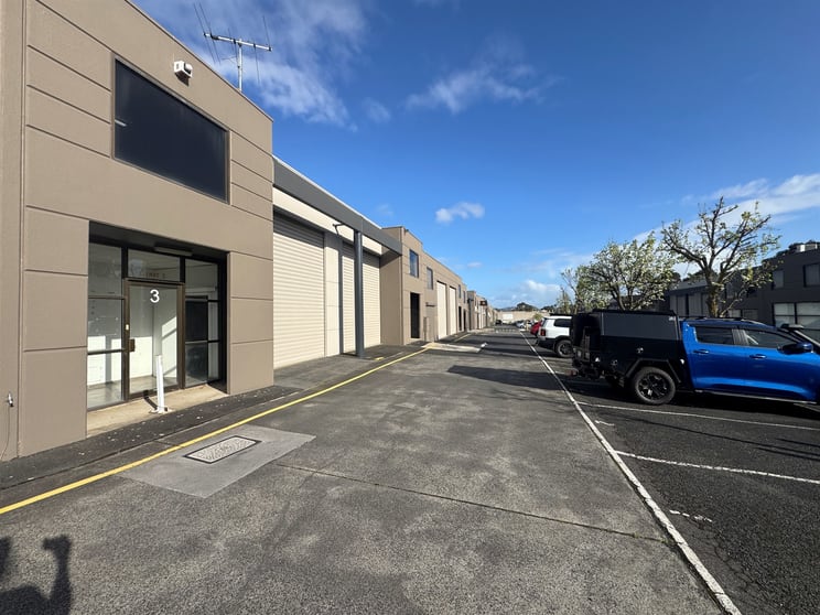 Click to view all images 3/756 Burwood Highway Ferntree Gully VIC 3156 - Image 2