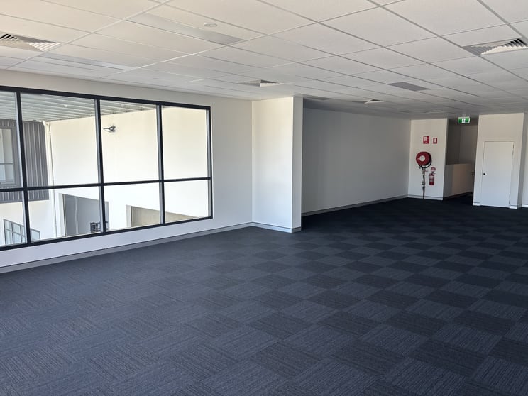 Click to view all images 204 New Cleveland Road Tingalpa QLD 4173 - Image 3
