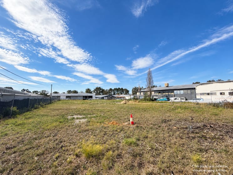 Click to view all images 23 Yallourn Street Fyshwick ACT 2609 - Image 2