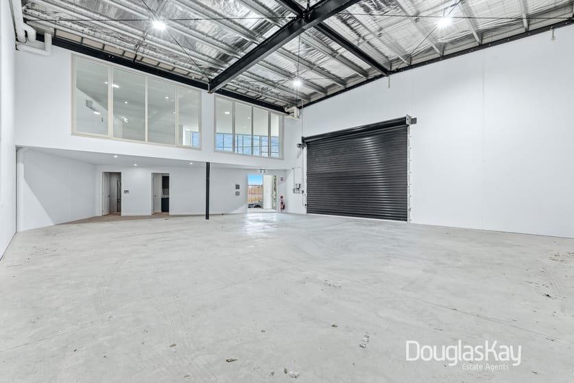 92 Munro Avenue Sunshine North VIC 3020 - Image 3
