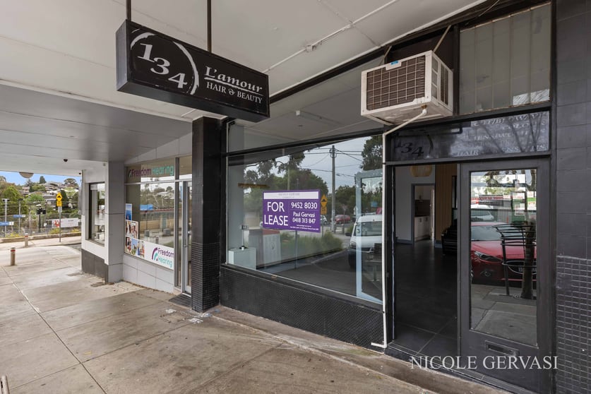 Click to view all images 134 Snell Grove Oak Park VIC 3046 - Image 2