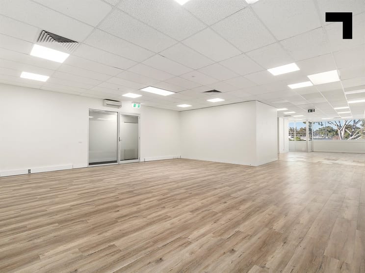 Click to view all images 3.01/49-51 Wellington Street St Kilda VIC 3182 - Image 2