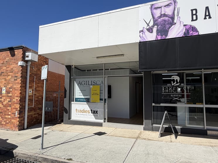 1/106 Sutton Street Redcliffe QLD 4020 - Image 2