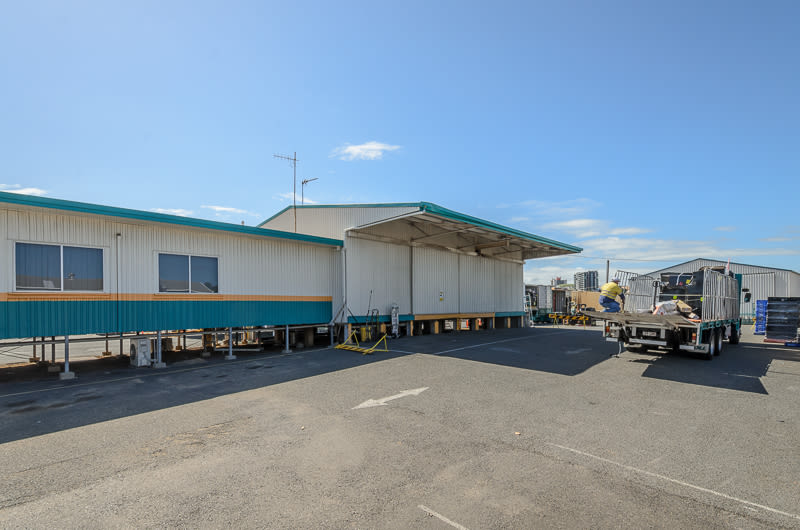 Click to view all images 67 Lord Street Gladstone Central QLD 4680 - Image 3