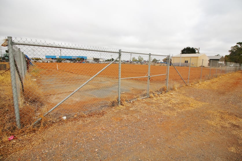 Click to view all images 32-34 Mackay Avenue Griffith NSW 2680 - Image 1