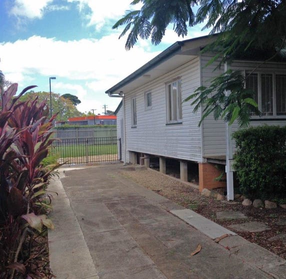 Click to view all images 109 School Road Kallangur QLD 4503 - Image 3
