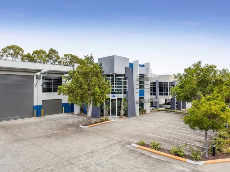 Click to view all images 4/20 Smallwood Place Murarrie QLD 4172 - Image 1