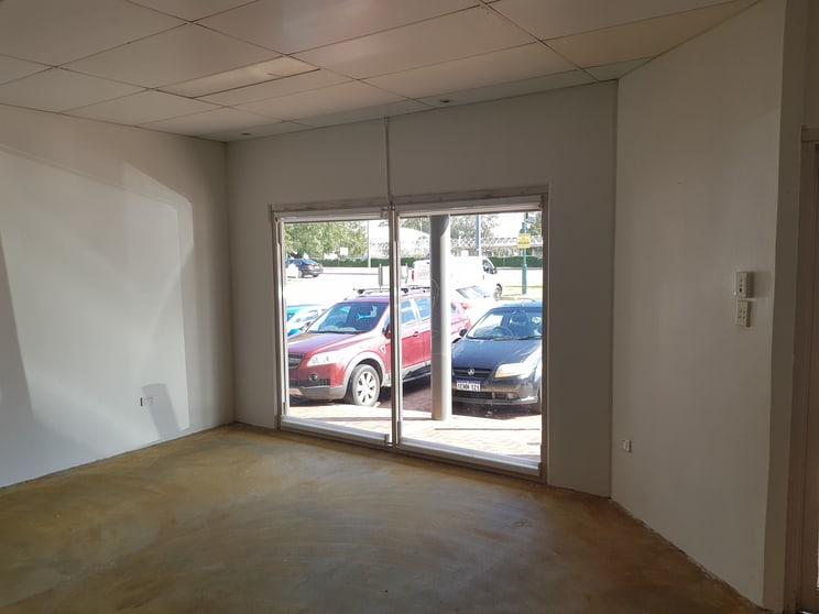Click to view all images 3/2756 Albany Highway Kelmscott WA 6111 - Image 2