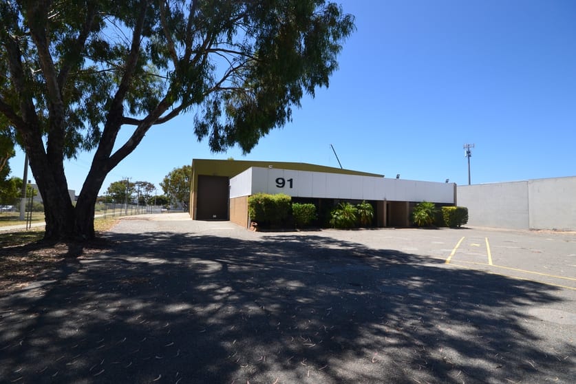 Click to view all images 91 Robinson Avenue Belmont WA 6104 - Image 1