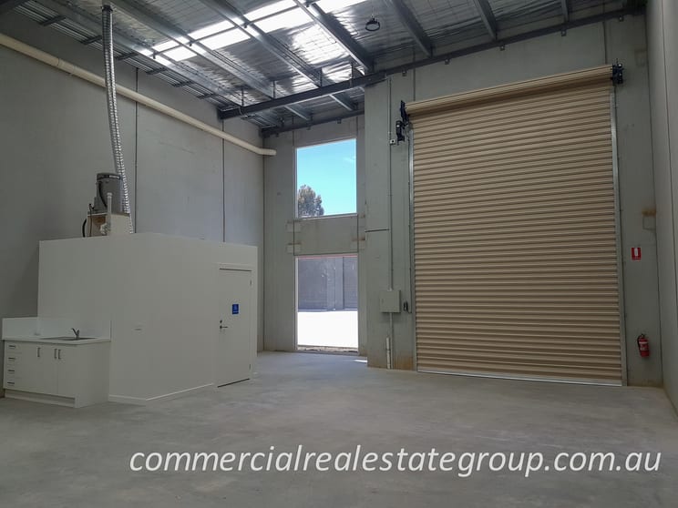 Click to view all images Chirnside Park VIC 3116 - Image 2