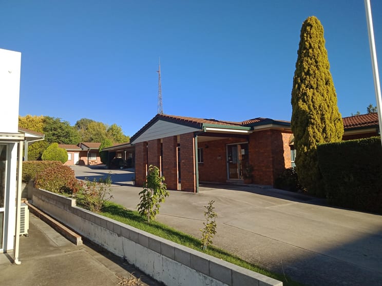 Click to view all images Tenterfield NSW 2372 - Image 2