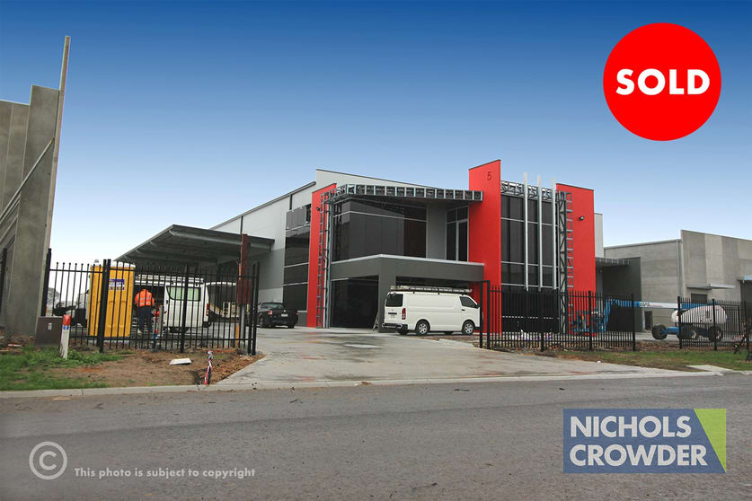 Click to view all images 5 Endeavour Court Dandenong South VIC 3175 - Image 1