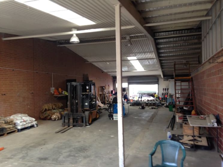 Click to view all images Unit 4, 23 Church Road Maddington WA 6109 - Image 3