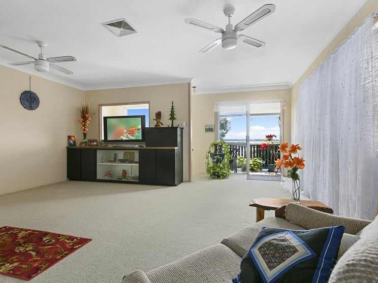 Click to view all images 150 Toolara Road Tin Can Bay QLD 4580 - Image 2
