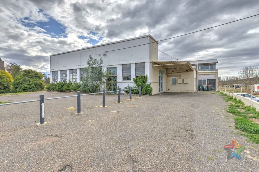 Click to view all images 9-11 Bridge Street Tamworth NSW 2340 - Image 1