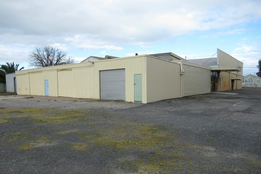 Click to view all images 1-3 Mill Street Horsham VIC 3400 - Image 3