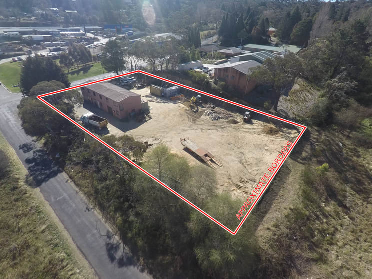 Click to view all images 35-37 Wilson Street Katoomba NSW 2780 - Image 1
