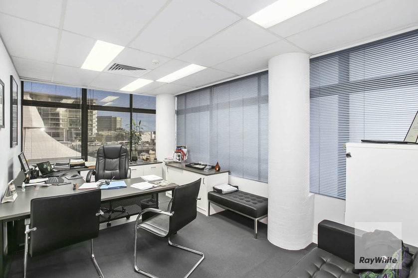 Click to view all images 17/2-4 Ocean Street Maroochydore QLD 4558 - Image 2