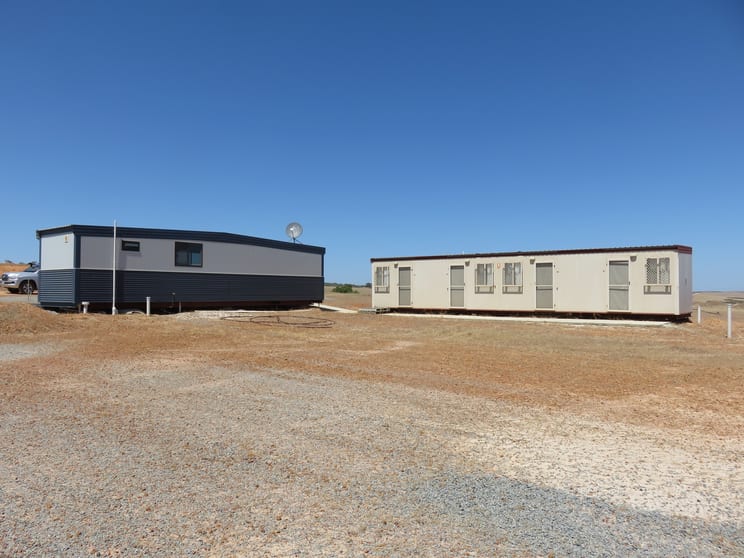 Click to view all images 19094 Brand Highway Warradarge WA 6518 - Image 2