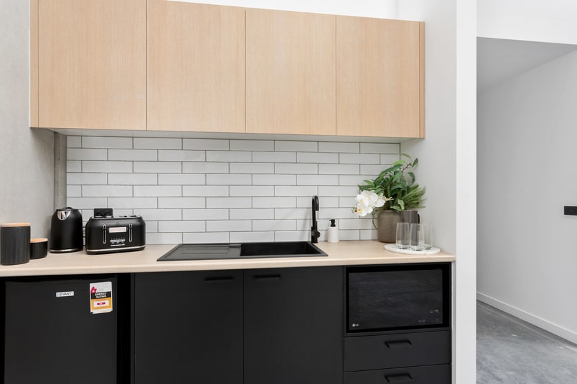 Click to view all images 3/1a Wallis Drive Hastings VIC 3915 - Image 2