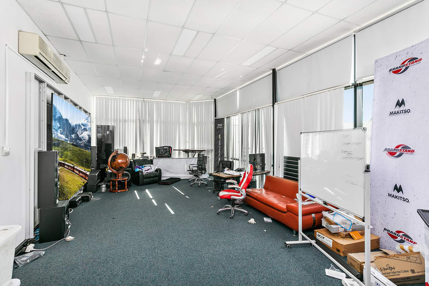 Click to view all images 2/5 - 7 Malta Street Fairfield East NSW 2165 - Image 3
