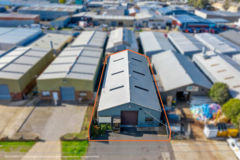 Click to view all images 90 Kildare Street North Geelong VIC 3215 - Image 2
