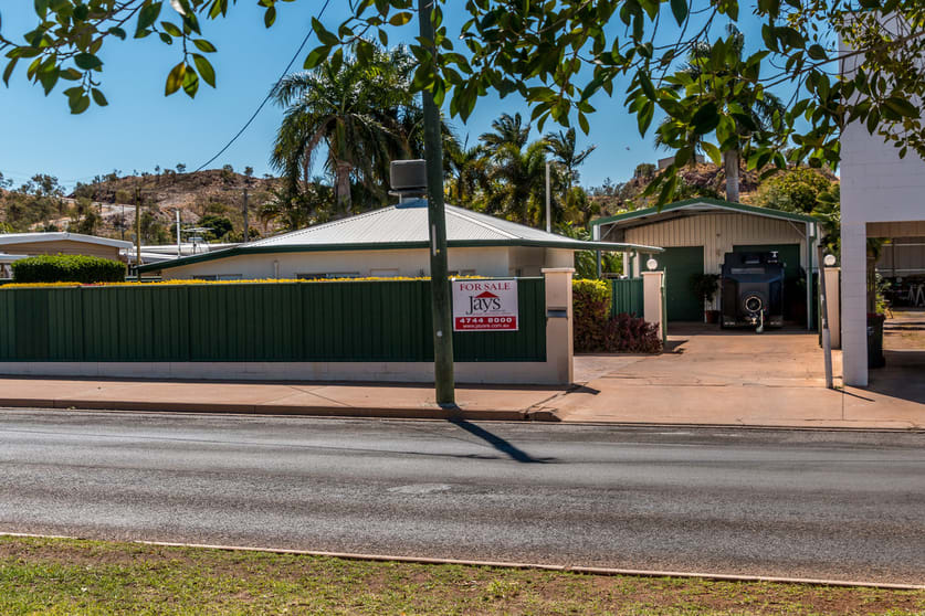 Click to view all images 36 Marian Street Mount Isa QLD 4825 - Image 2
