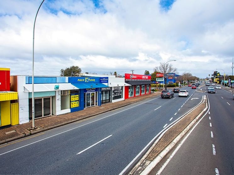 Click to view all images 105 Main North Road & 3 Edward Street Nailsworth SA 5083 - Image 2